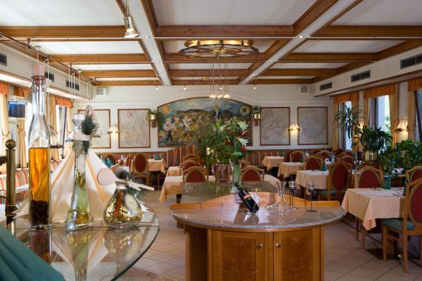 Hotel Post 라벤 외부 사진